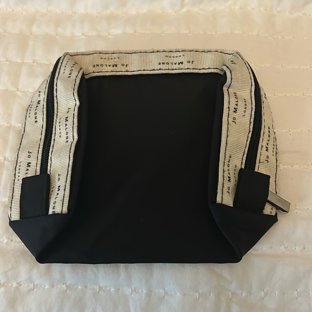 💥2/$10 Jo Malone London small zipper pouch